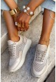 Jasnobeżowe siateczkowe sneakersy Mayana