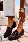 Czekoladowe zamszowe loafersy Grind