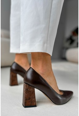 Brązowe czółenka Nolvera