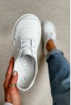 Białe lekkie trampki barefoot Areno