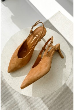 Beżowe zamszowe szpilki Lunivra