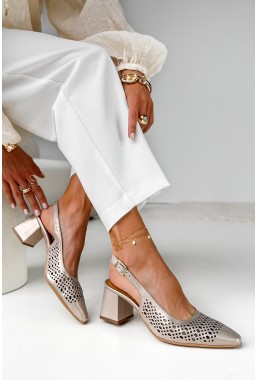 Złote czółenka Ambera