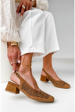 Karmelowe zamszowe czółenka Amaria