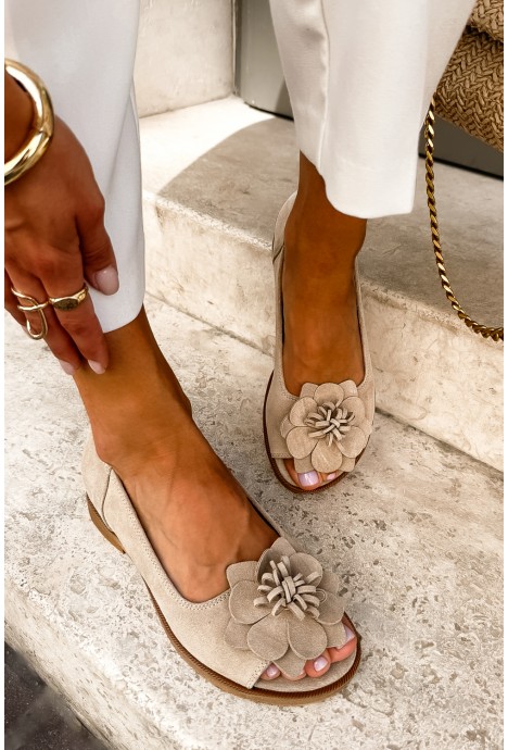 Beżowe zamszowe baleriny barefoot Florea