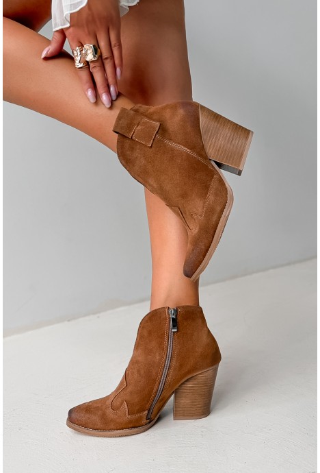 Zamszowe botki Melisandre camel