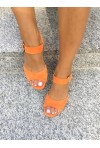 Pomarańczowe zamszowe sandały Santa