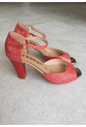 Czerwone sandały Michela