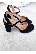 Czarne zamszowe sandały Eufemme