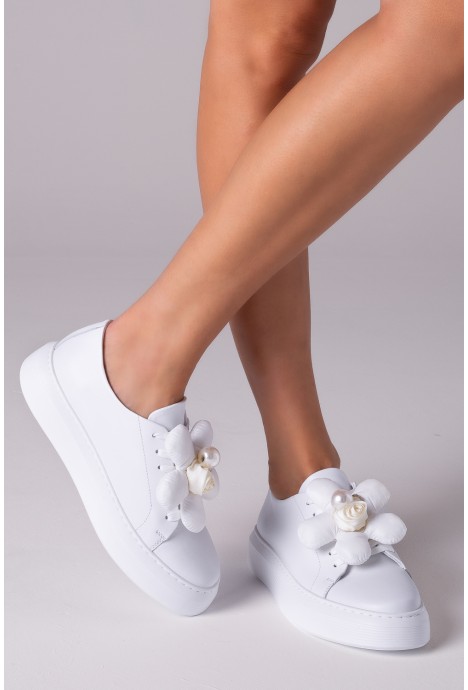 Białe sneakersy Sharon