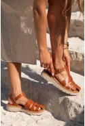 Brązowe sandały Seneca